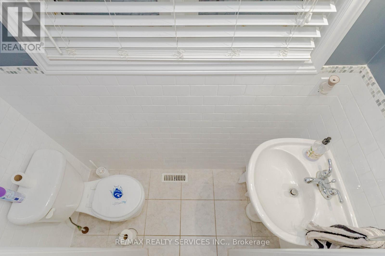 3120 HIGHBOURNE CRESCENT - 22