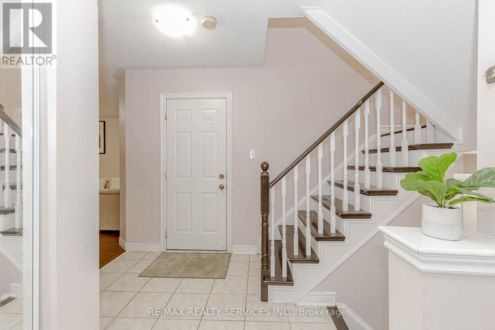 3120 HIGHBOURNE CRESCENT - 6