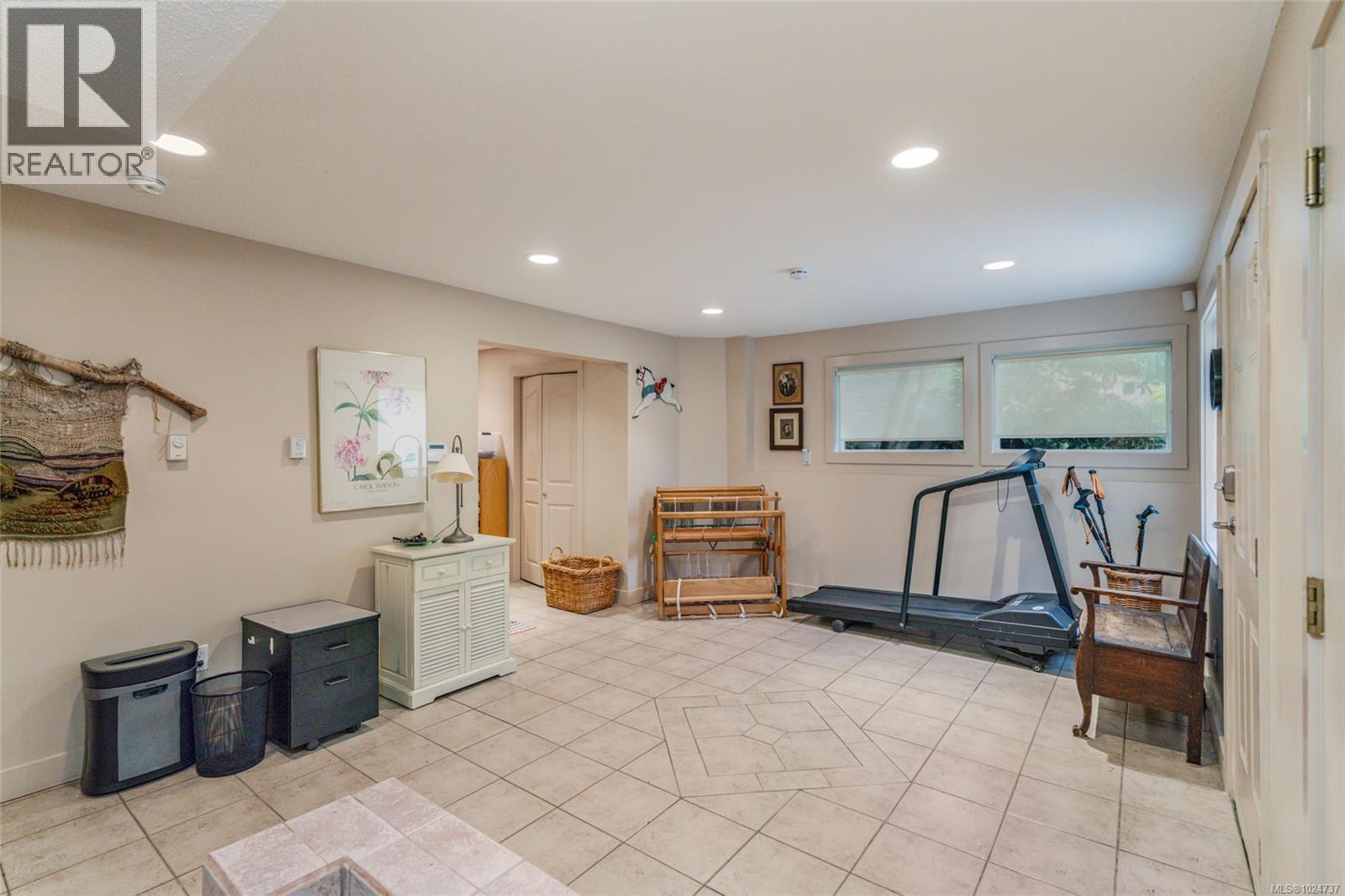 3383 Rockhampton Rd, Nanoose Bay