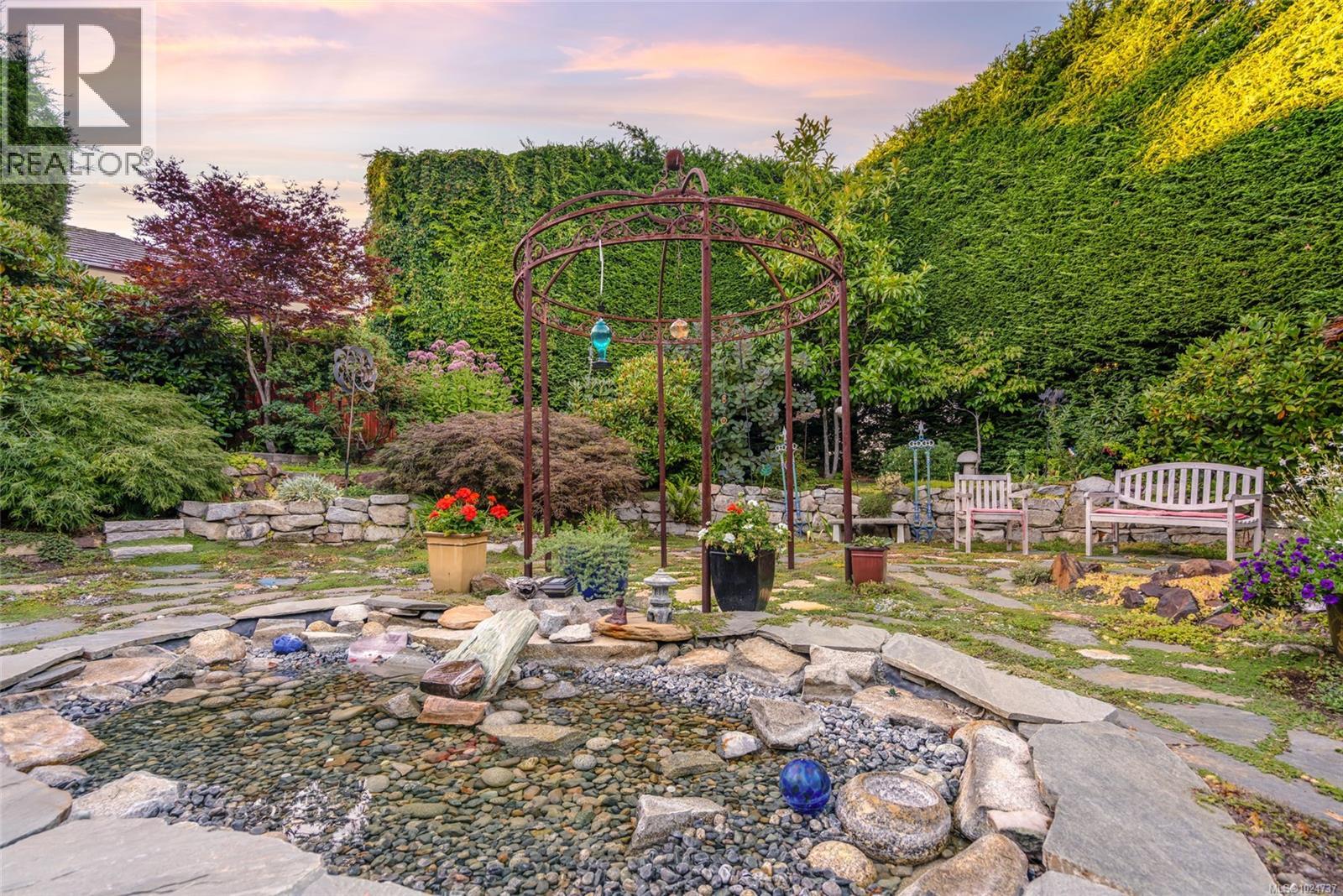 3383 Rockhampton Rd, Nanoose Bay