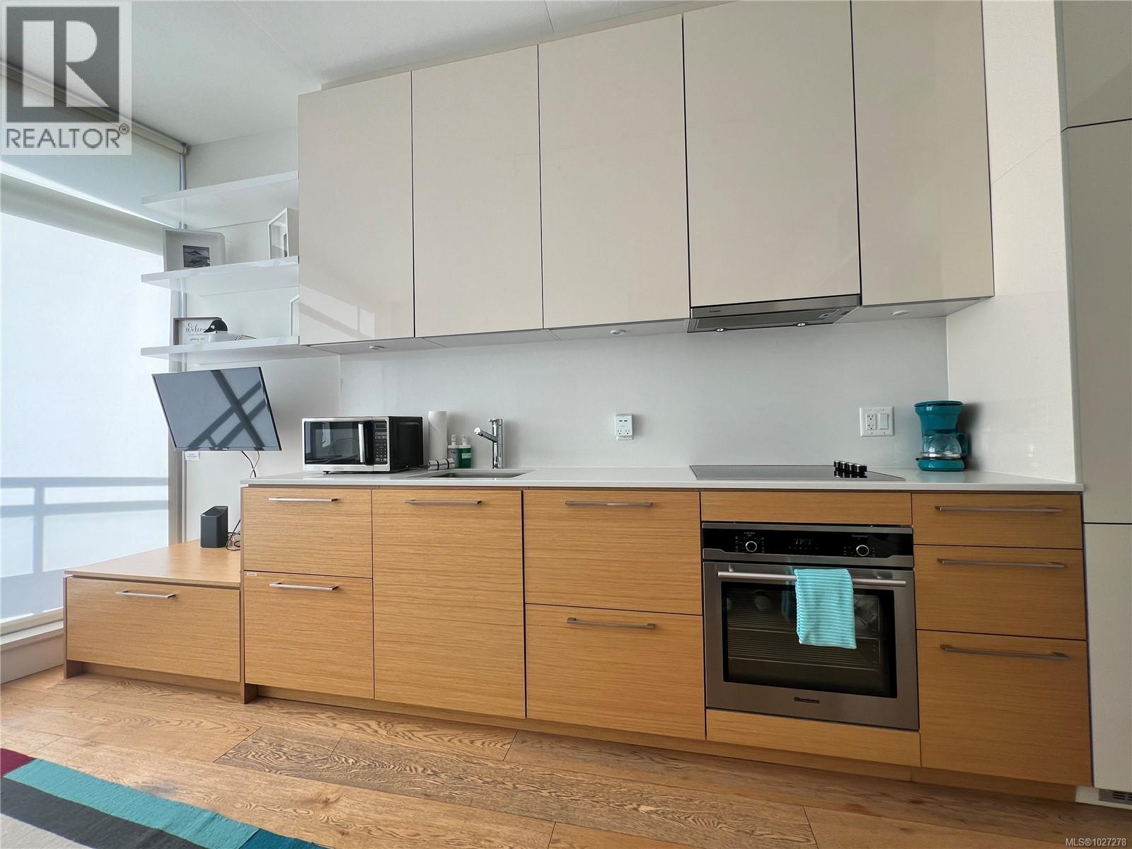 301 456 Pandora Avenue, Victoria