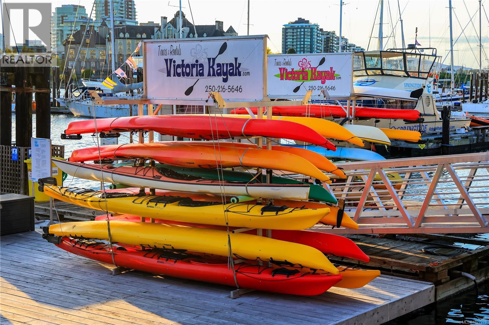 301 456 Pandora Avenue, Victoria