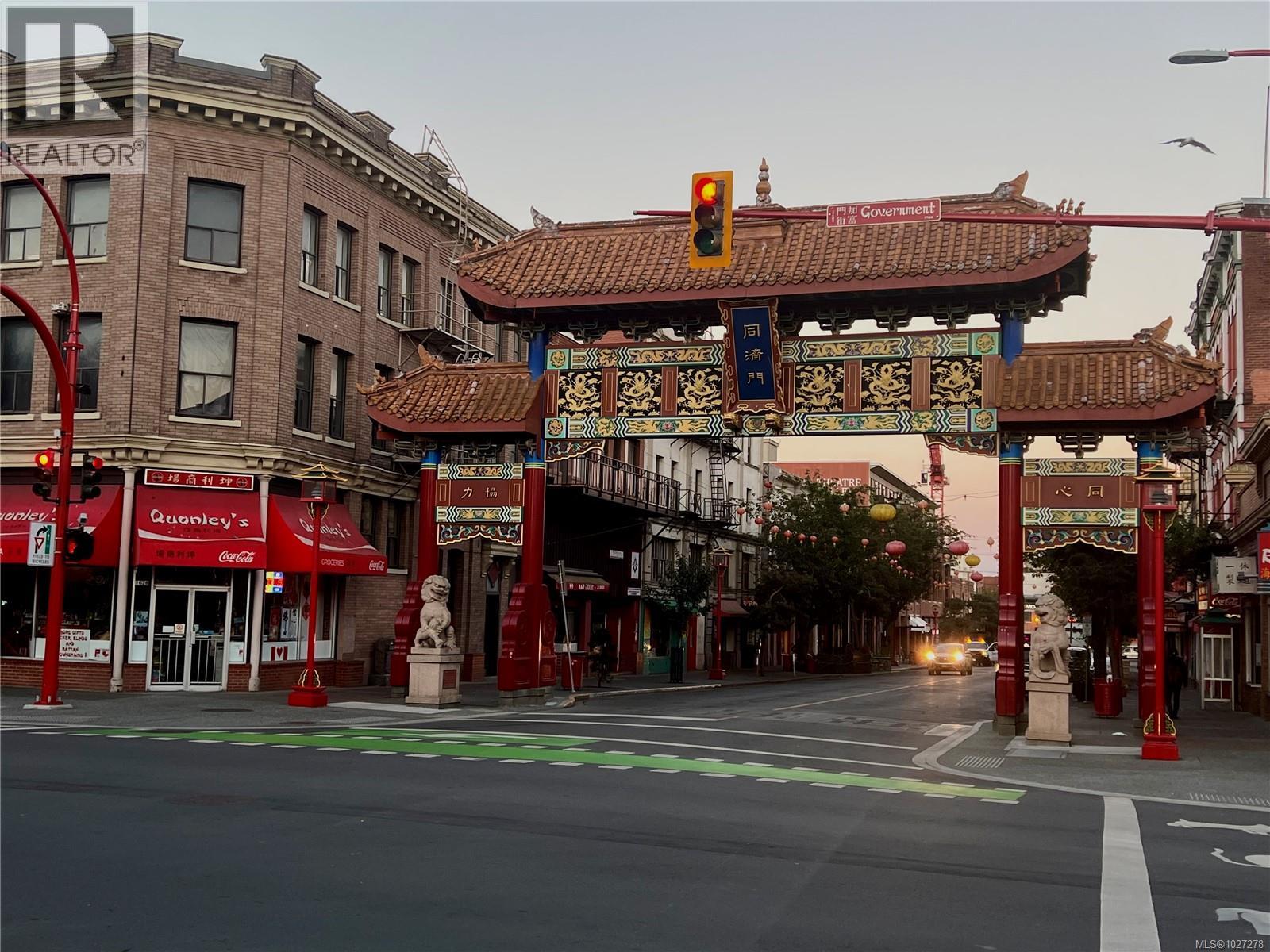 301 456 Pandora Avenue, Victoria