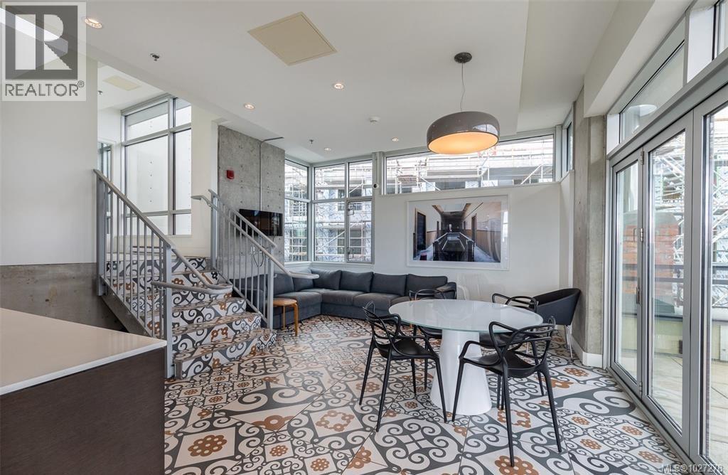 301 456 Pandora Avenue, Victoria