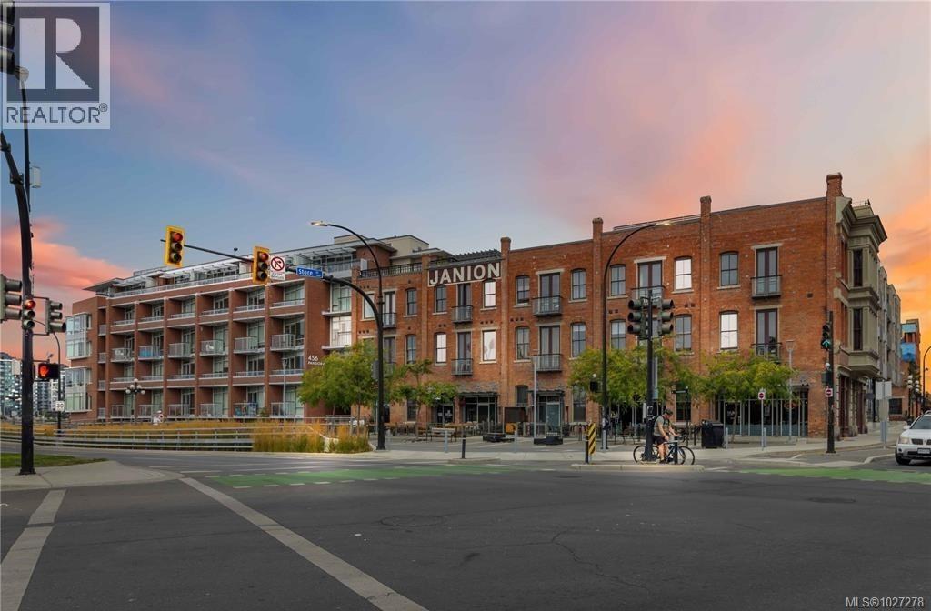 301 456 Pandora Avenue, Victoria