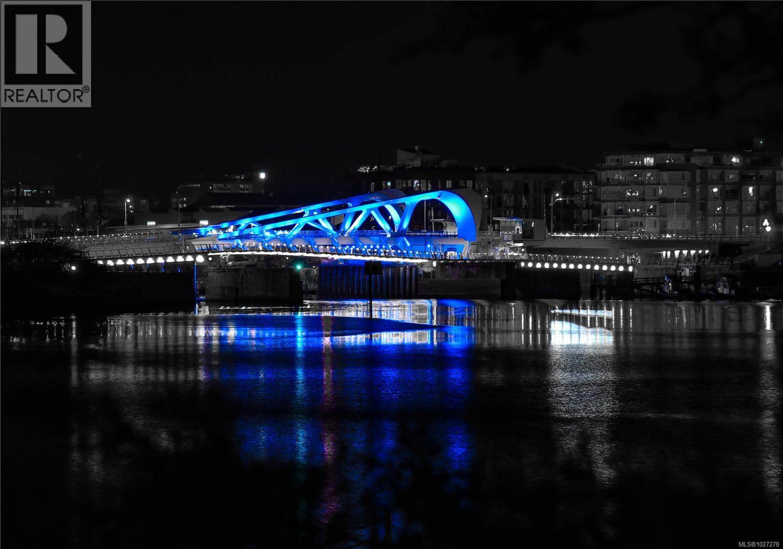 301 456 Pandora Avenue, Victoria