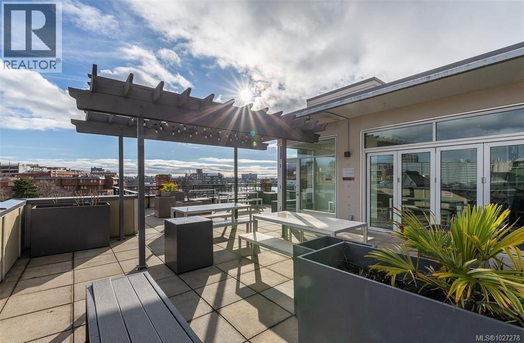 301 456 Pandora Avenue, Victoria