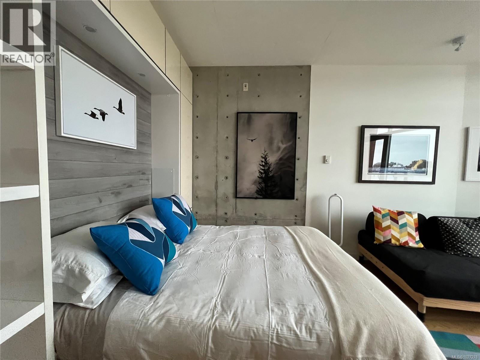 301 456 Pandora Avenue, Victoria