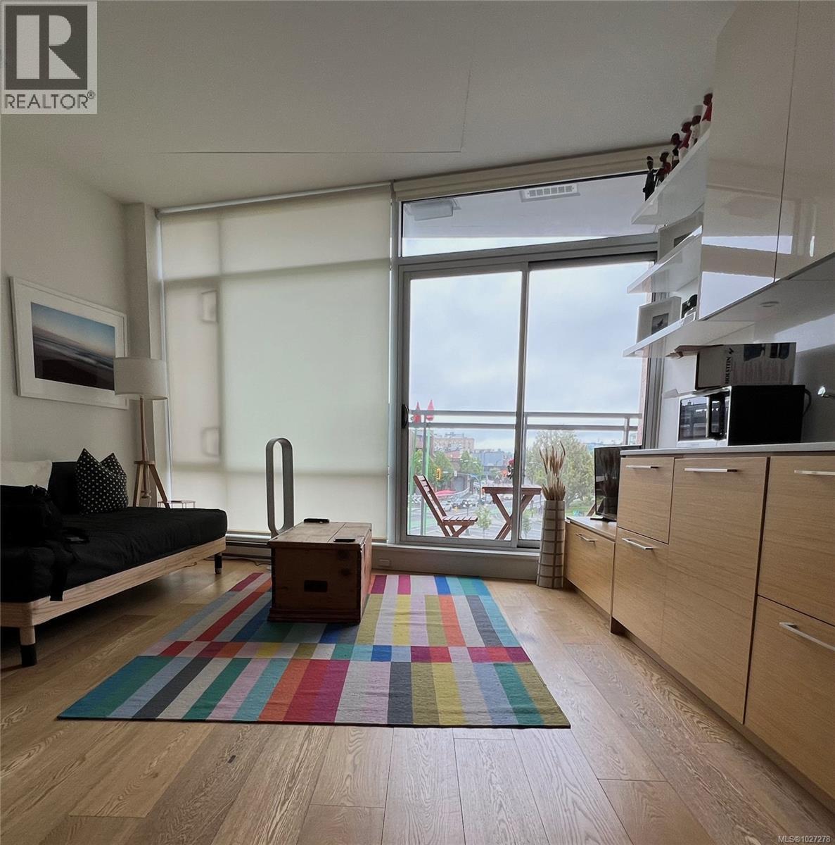 301 456 Pandora Avenue, Victoria