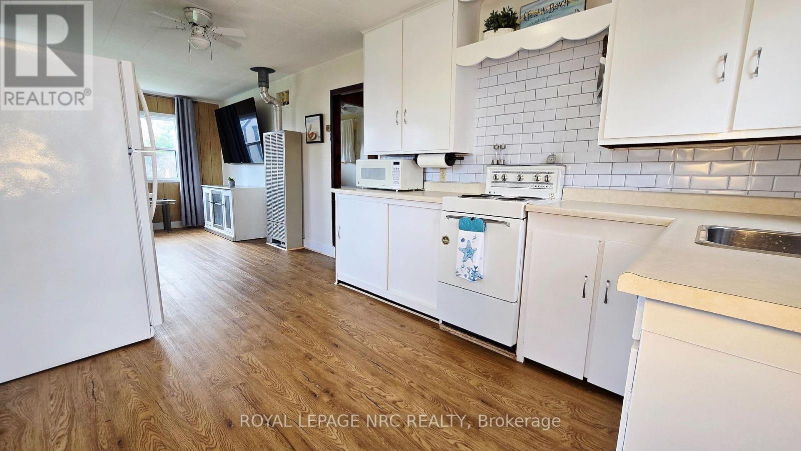 11170 CHURCHILL AVENUE - 15