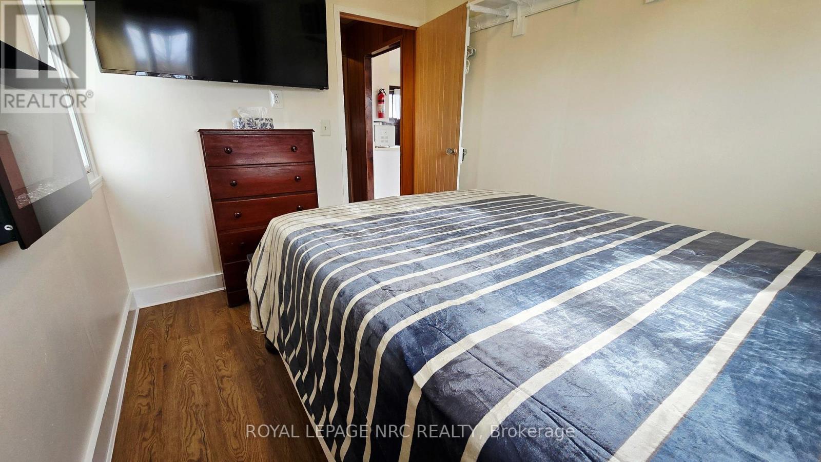 11170 CHURCHILL AVENUE — photo 28