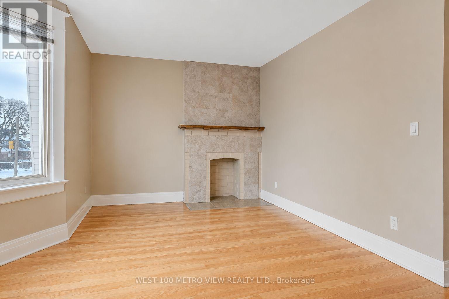 1733 DUFFERIN STREET - 12