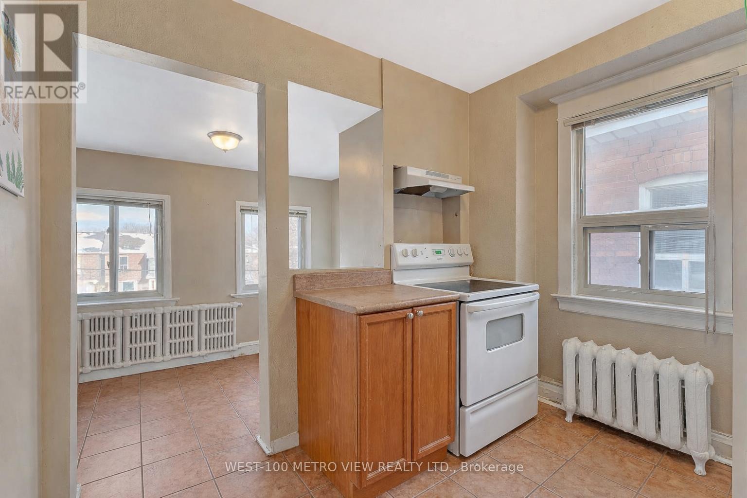 1733 DUFFERIN STREET - 15