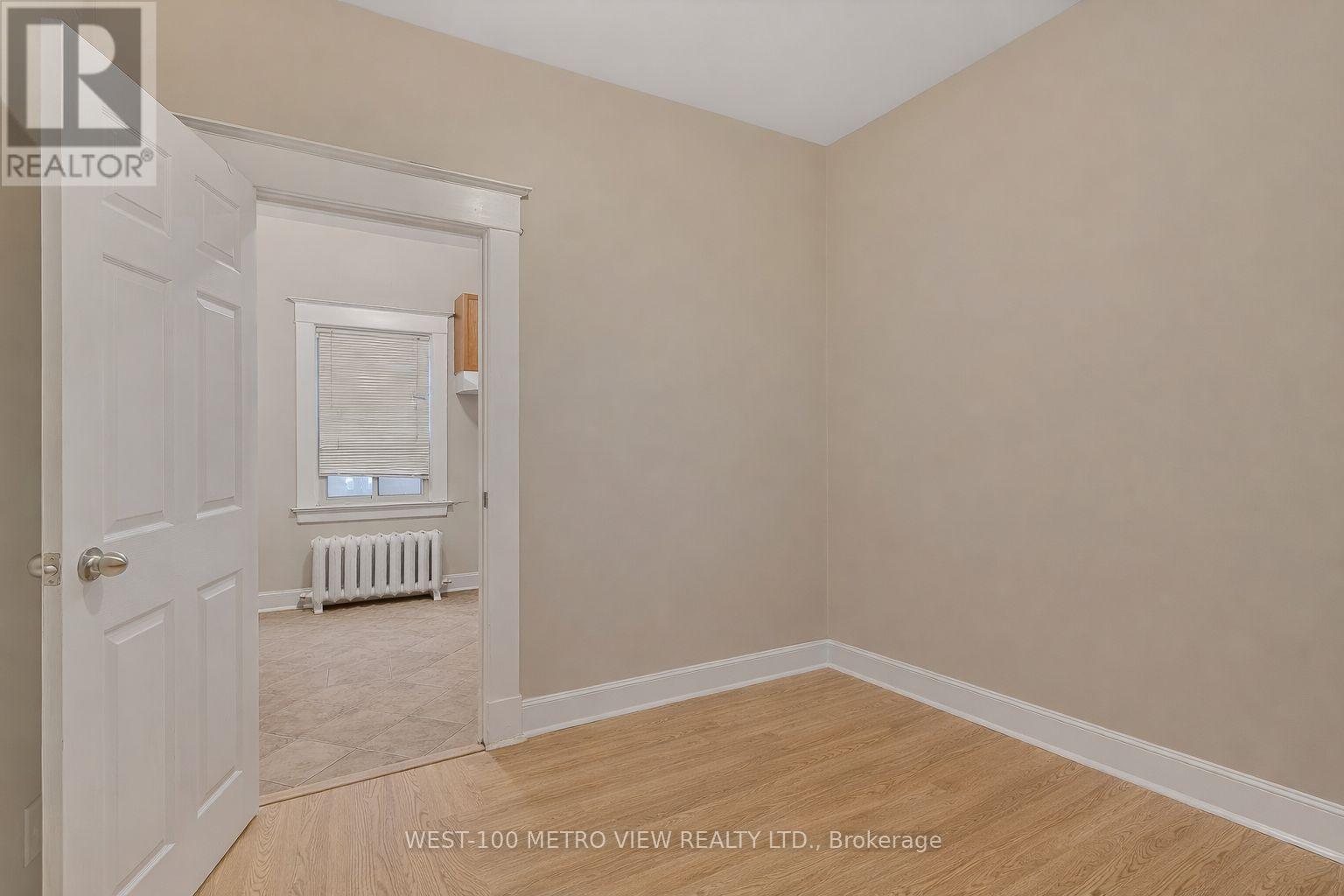 1733 DUFFERIN STREET - 8