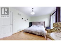 4 Dove Hawk Way, Toronto, ON M2R3M2 Photo 13