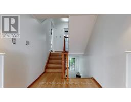 4 Dove Hawk Way, Toronto, ON M2R3M2 Photo 14
