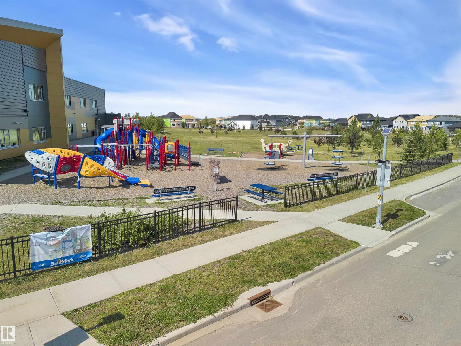 427 SIMPKINS LI, Leduc