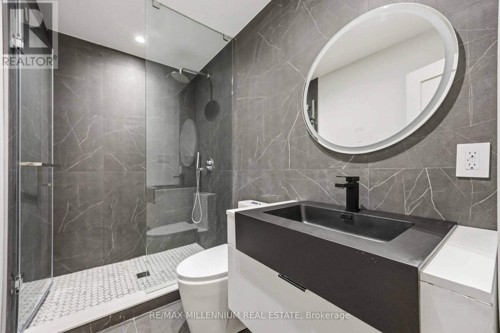 BATHROOM 3 ( 3 PC )