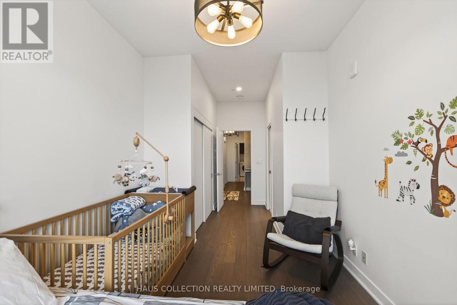 PH2302 - 20 DALY AVENUE — photo 31