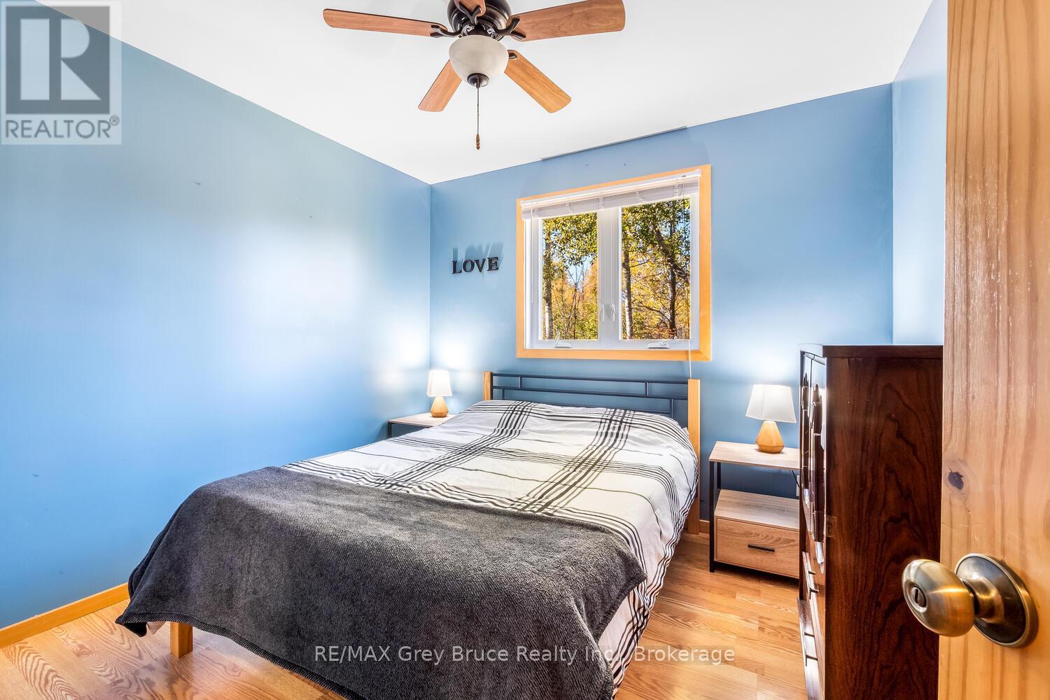 104 MAPLE DRIVE - 23