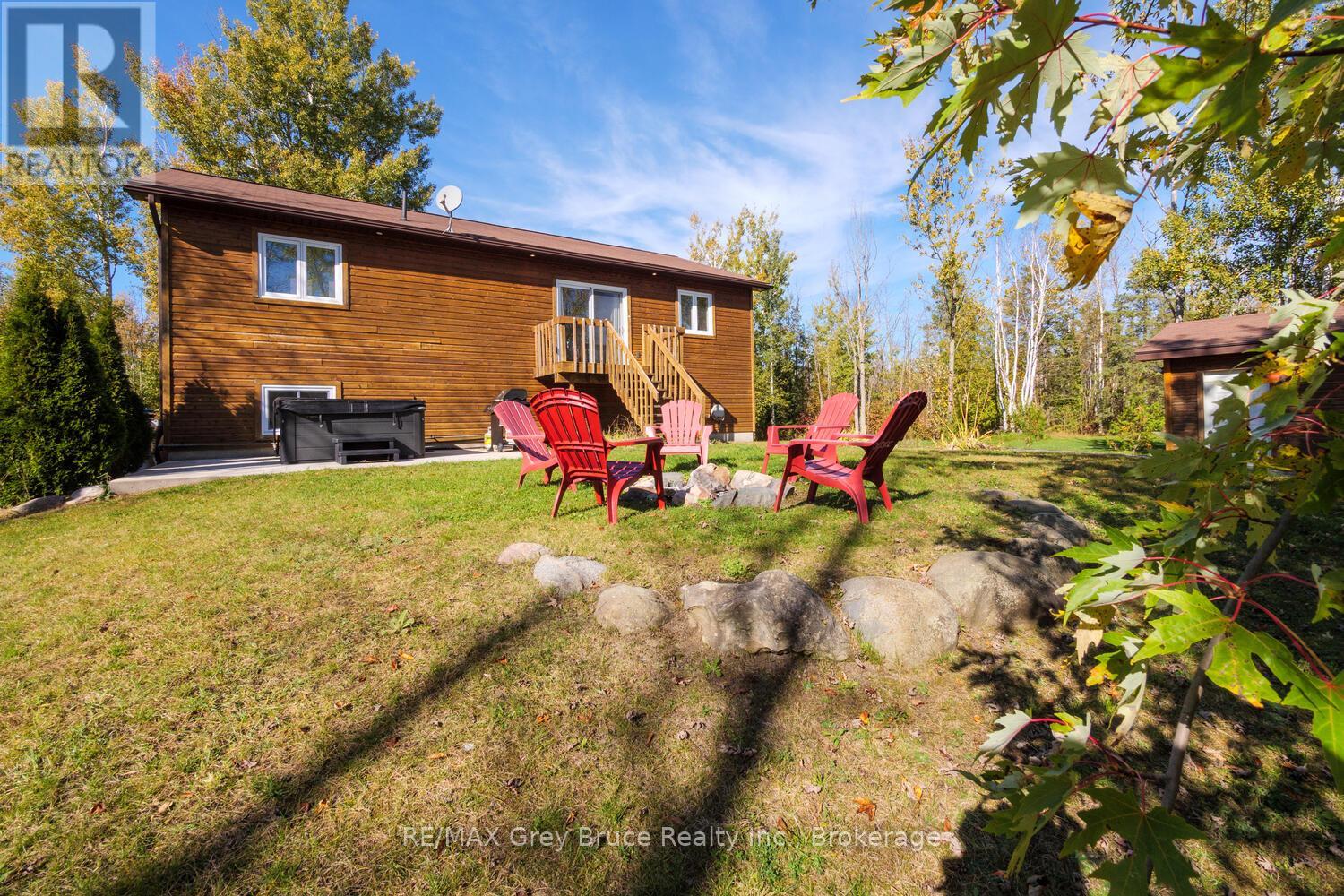 104 MAPLE DRIVE - 34