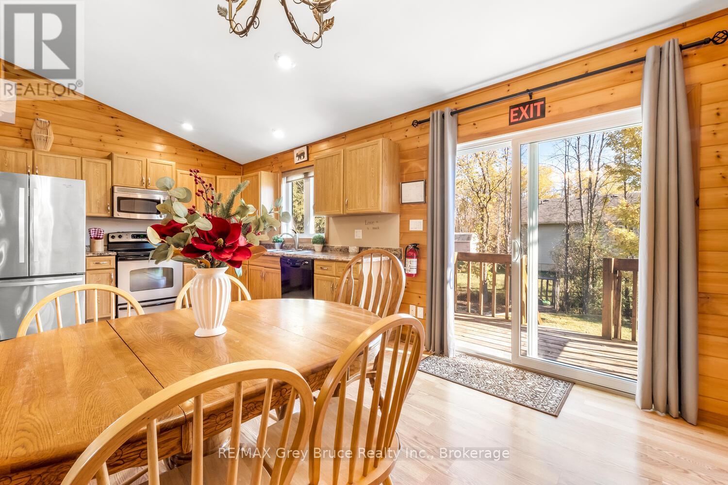 104 MAPLE DRIVE - 4