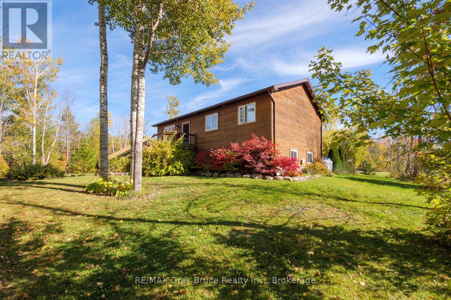 104 MAPLE DRIVE - 9
