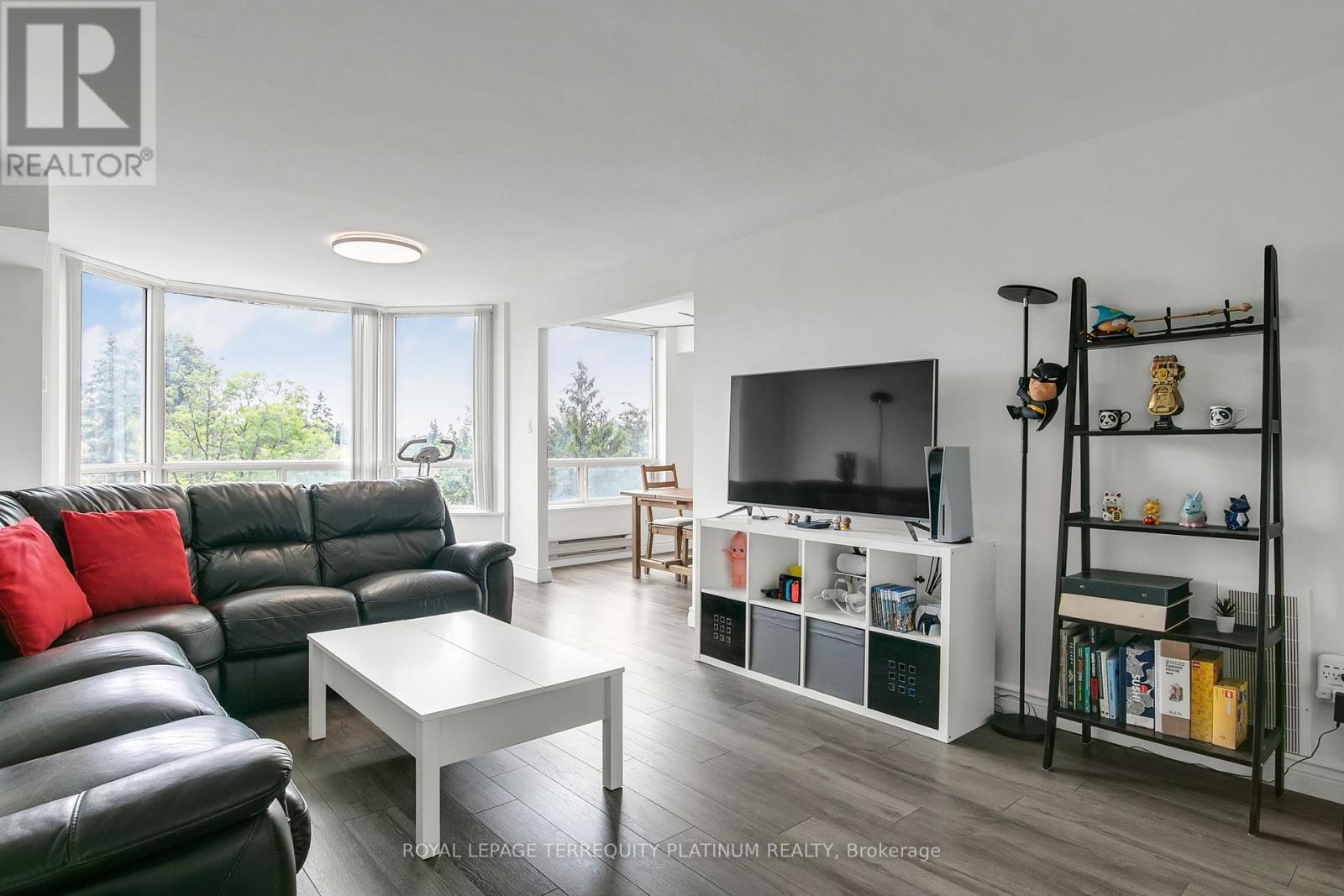 413 - 175 CEDAR AVENUE