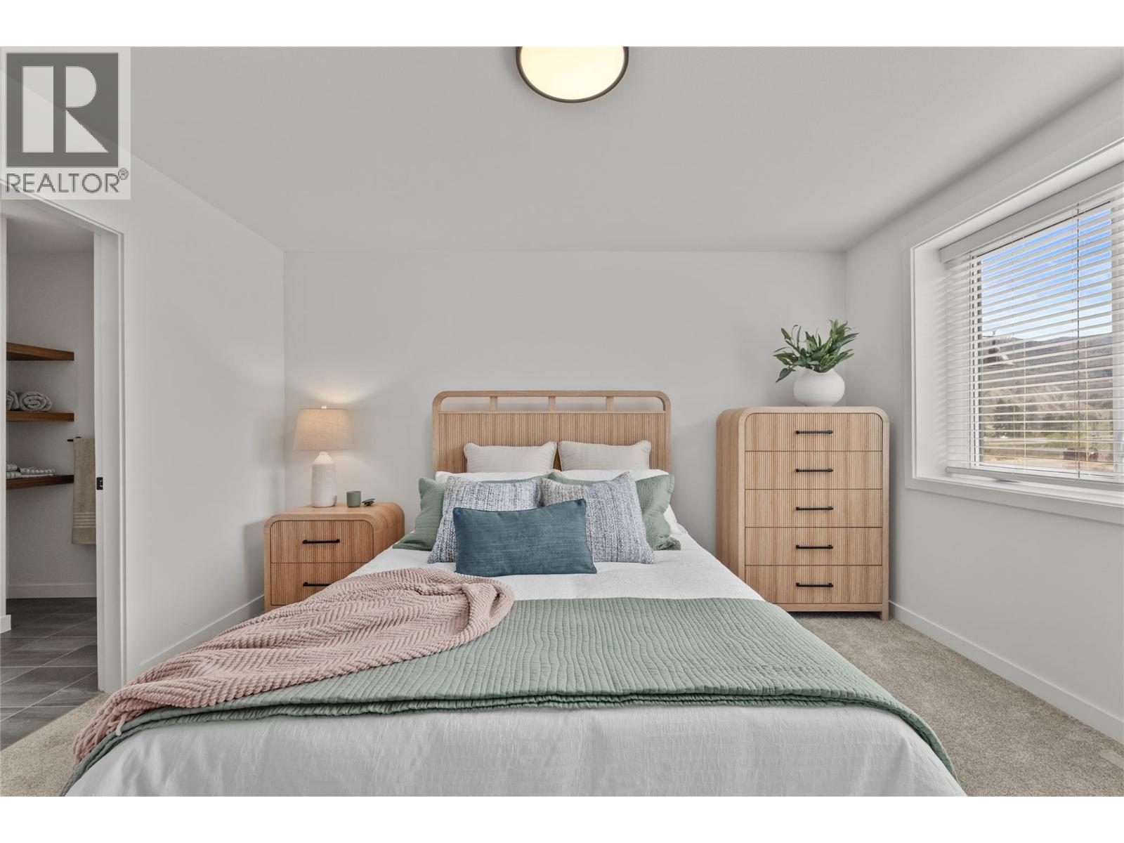 #153 3580 Valleyview Drive Unit# 153 - 13