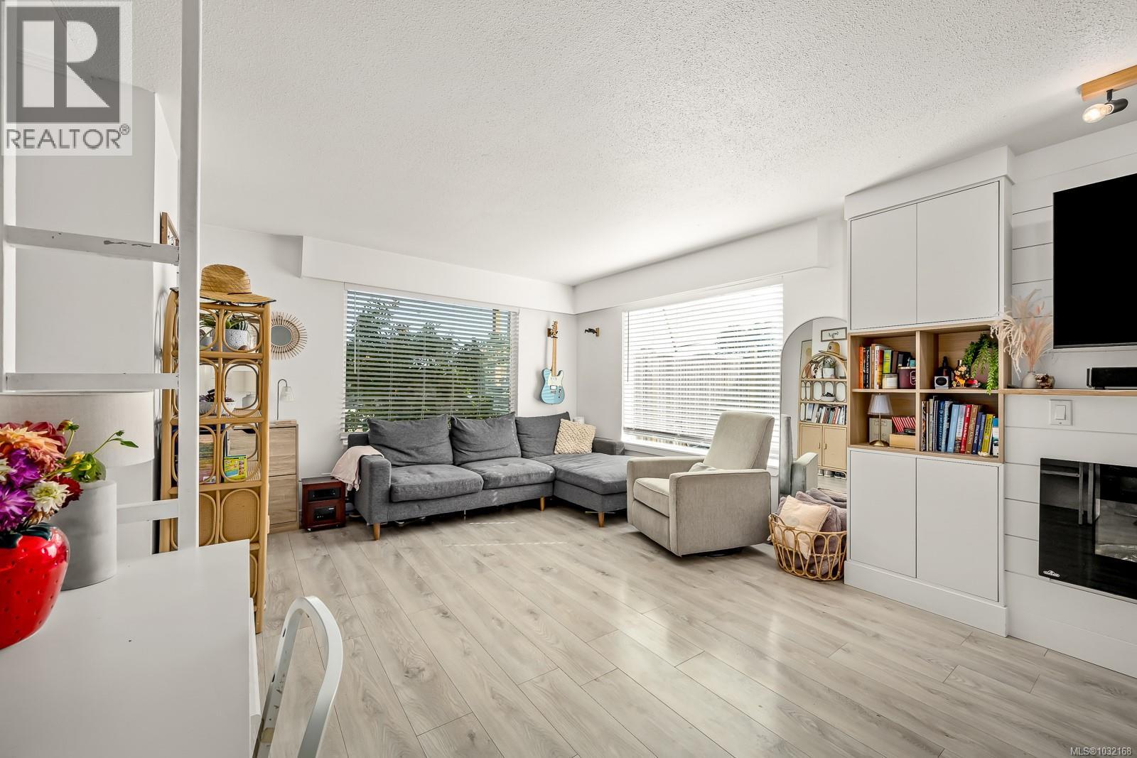 1883 & 1885 England Ave - 10