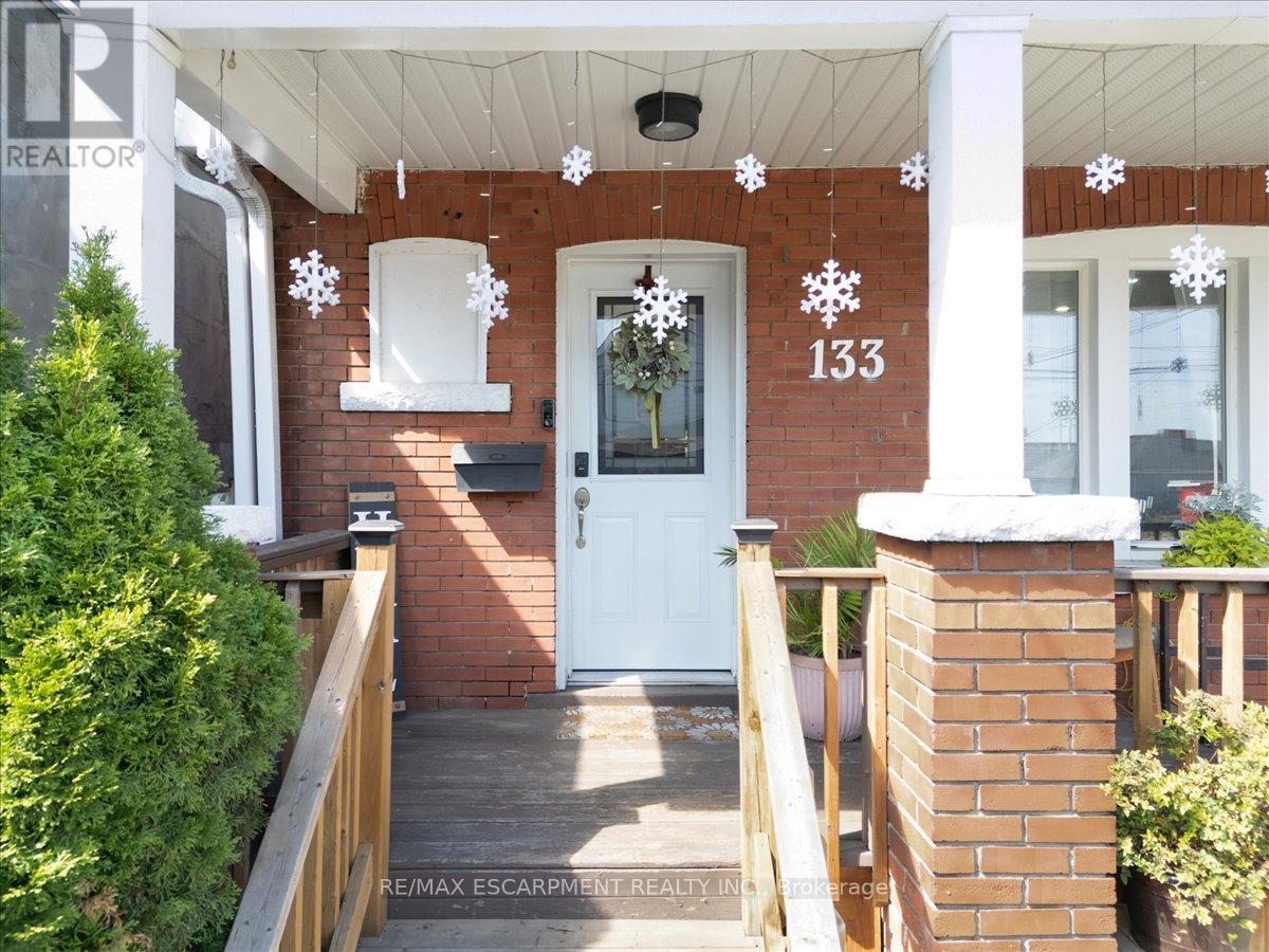 133 FREDERICK AVENUE - 3