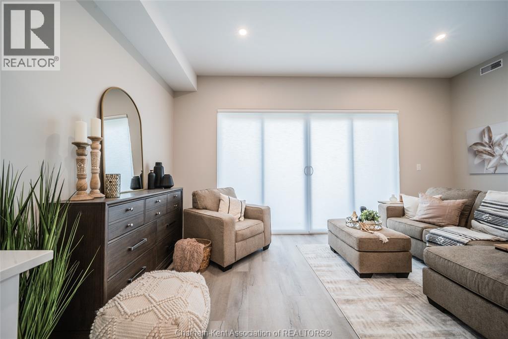 175 Churchill Park ROAD Unit# 216, Chatham, Ontario, N7M6K5 — Photo 10