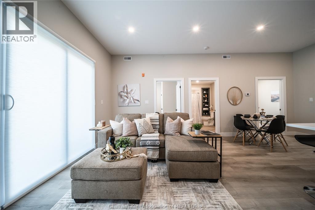 175 Churchill Park ROAD Unit# 216, Chatham, Ontario, N7M6K5 — Photo 19