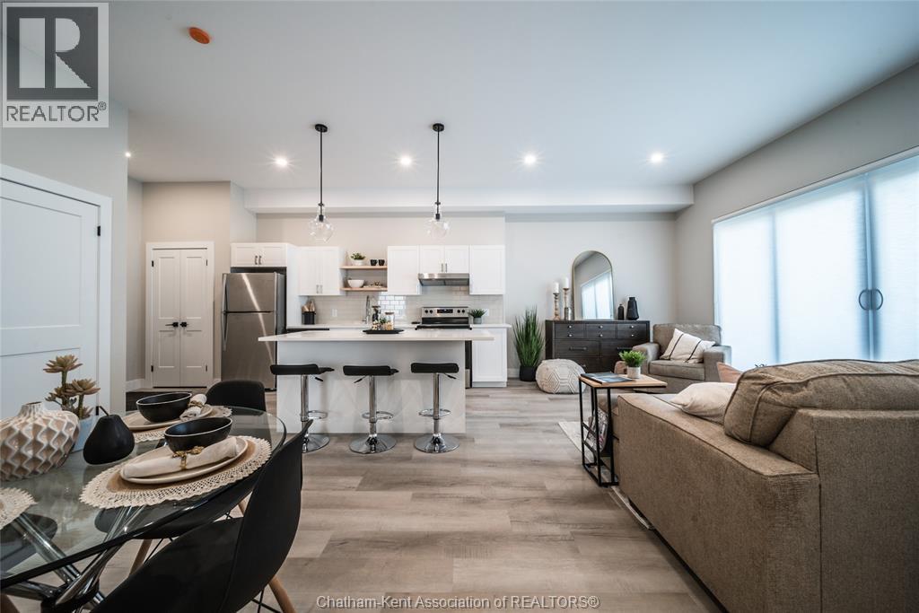 175 Churchill Park ROAD Unit# 216, Chatham, Ontario, N7M6K5 — Photo 8