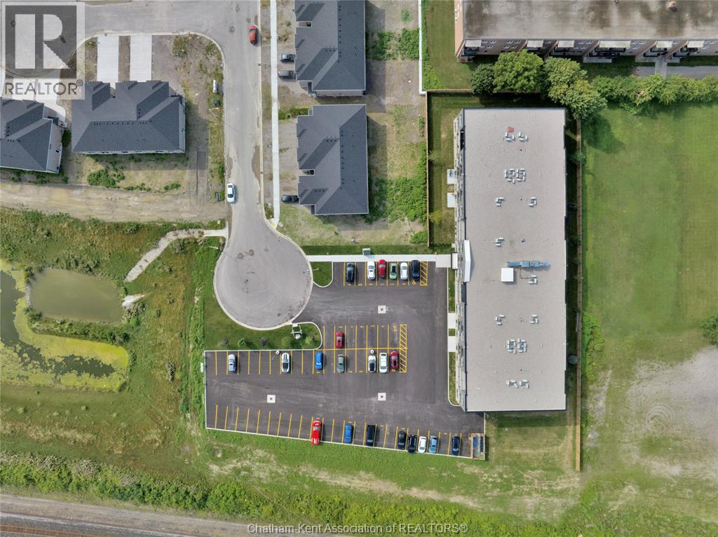 175 Churchill Park ROAD Unit# 216, Chatham, Ontario, N7M6K5 — Photo 28