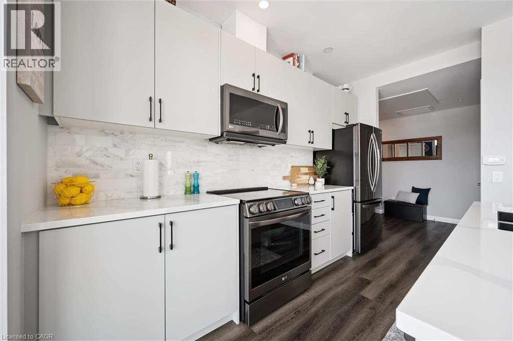 60 CHARLES Street W Unit# 702, Kitchener, Ontario, N2G0C9 — Photo 12