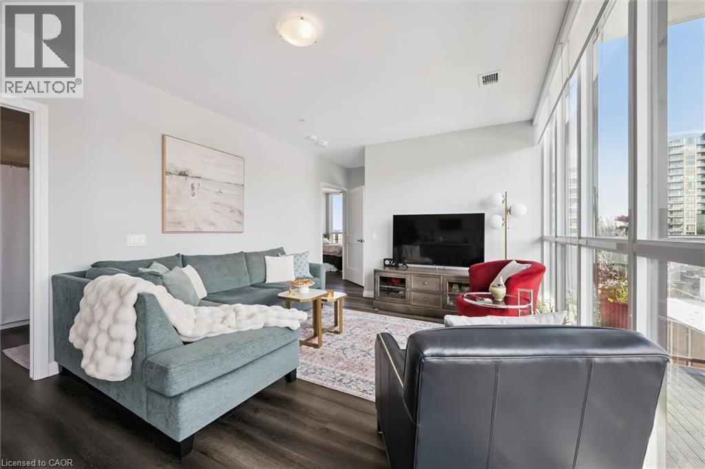 60 CHARLES Street W Unit# 702, Kitchener, Ontario, N2G0C9 — Photo 13