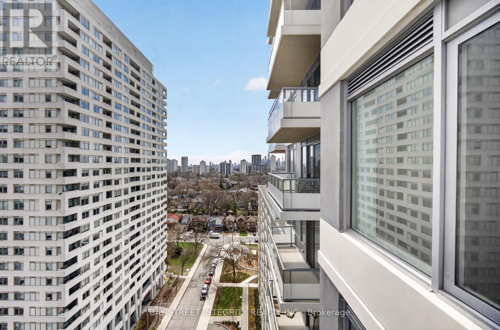 #1720 50 DUNFIELD AVENUE - 26