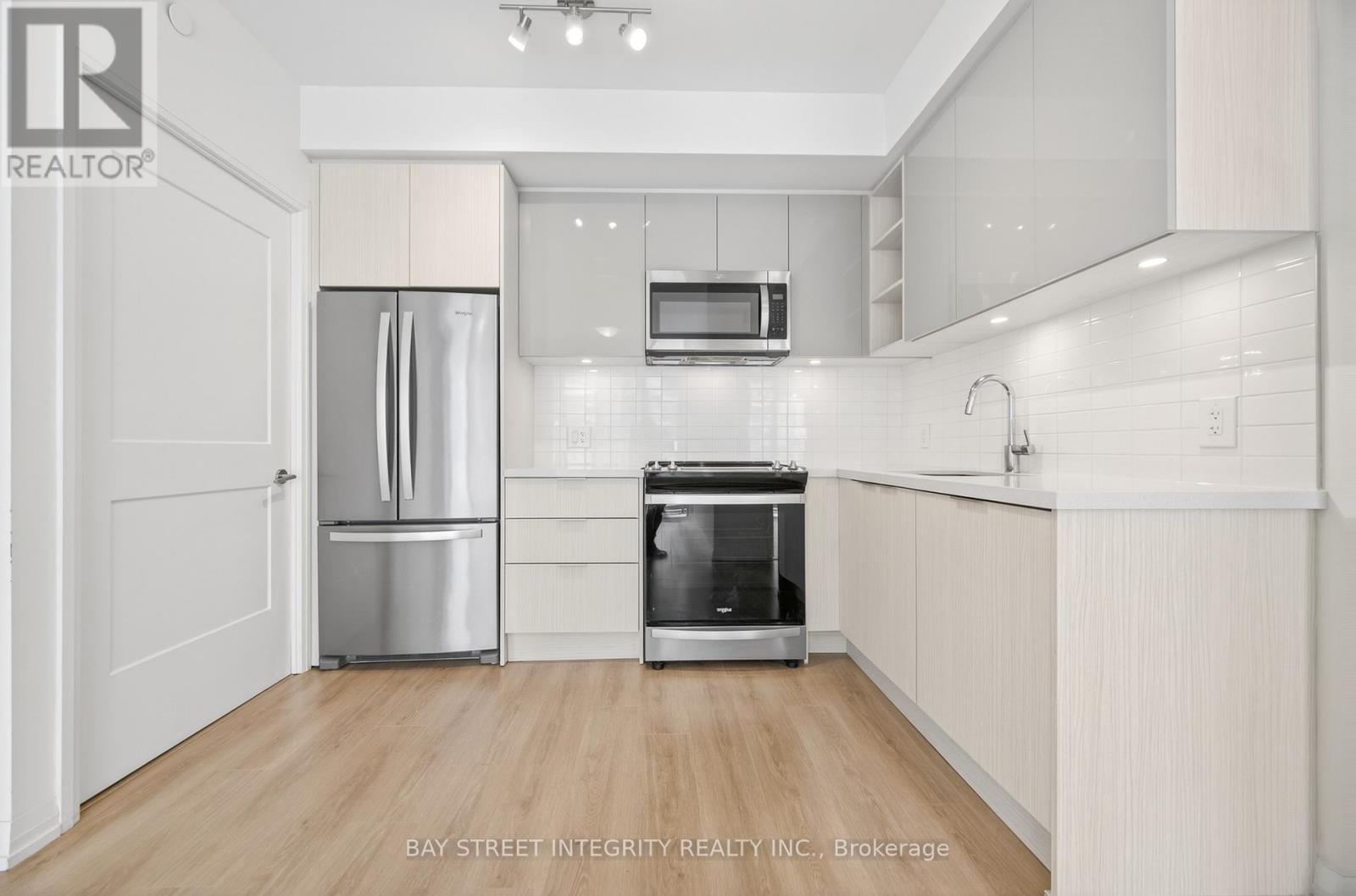 #1720 50 DUNFIELD AVENUE - 8