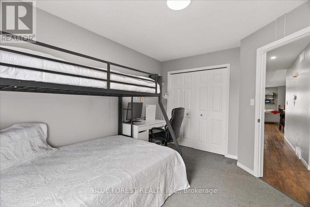 54 STOKES ROAD - 14