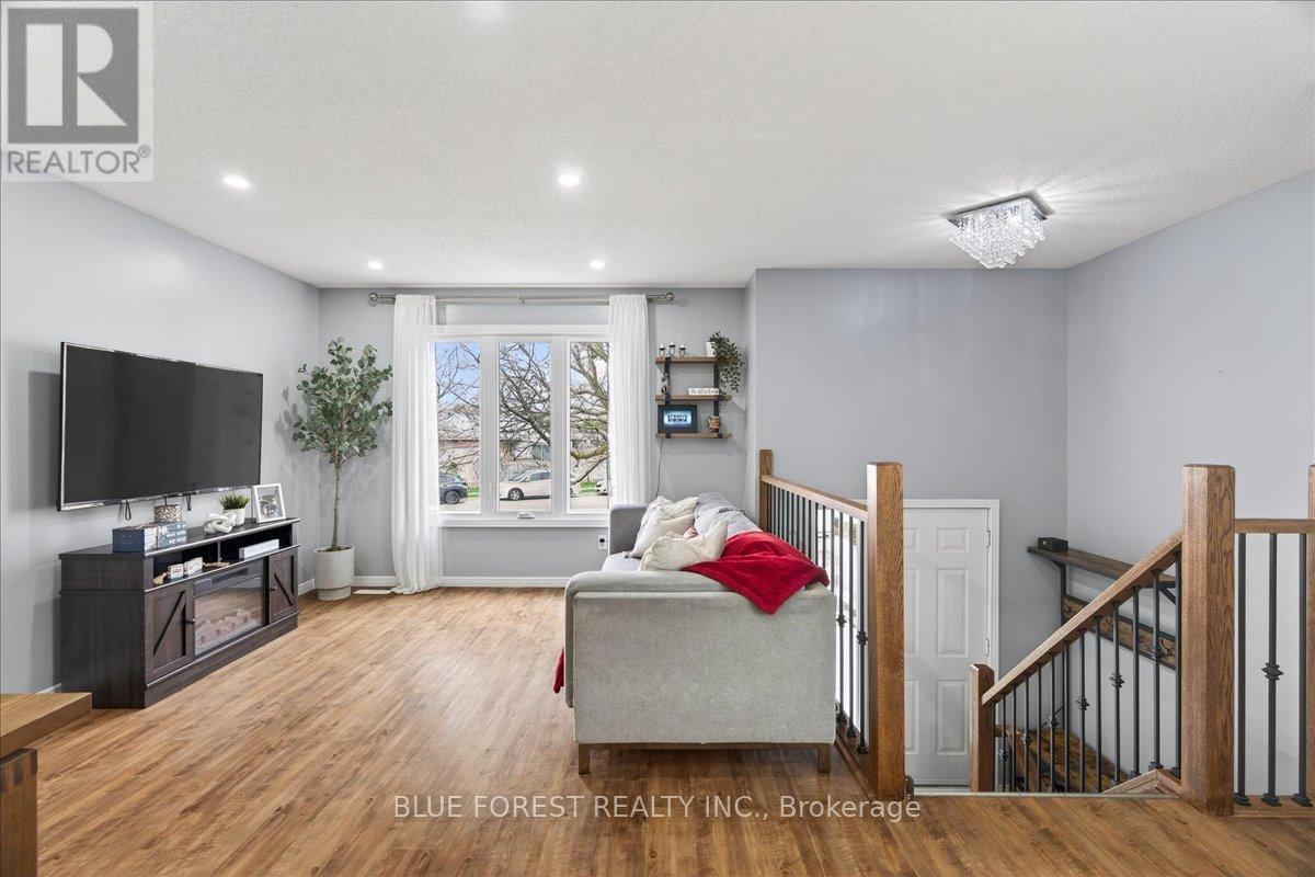54 STOKES ROAD - 3
