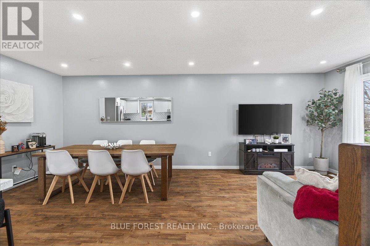 54 STOKES ROAD Property Photo