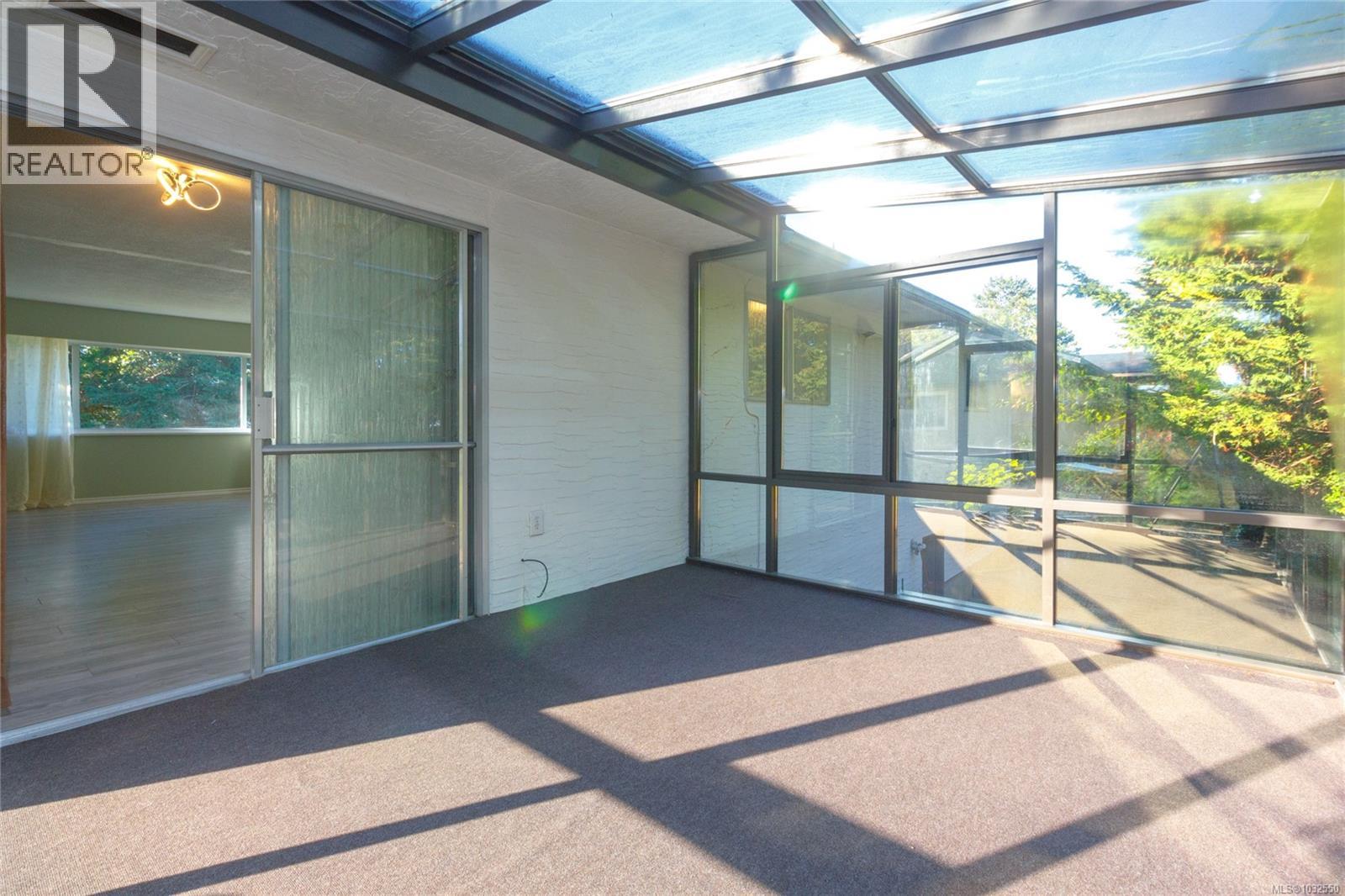 2254 AMHERST AVE - 19