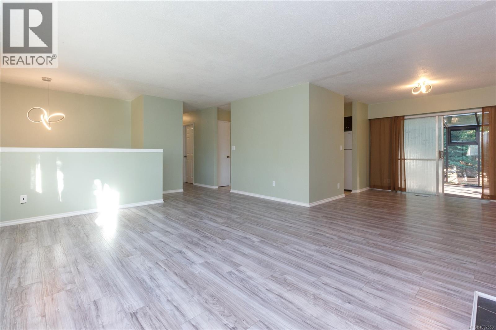 2254 AMHERST AVE - 5