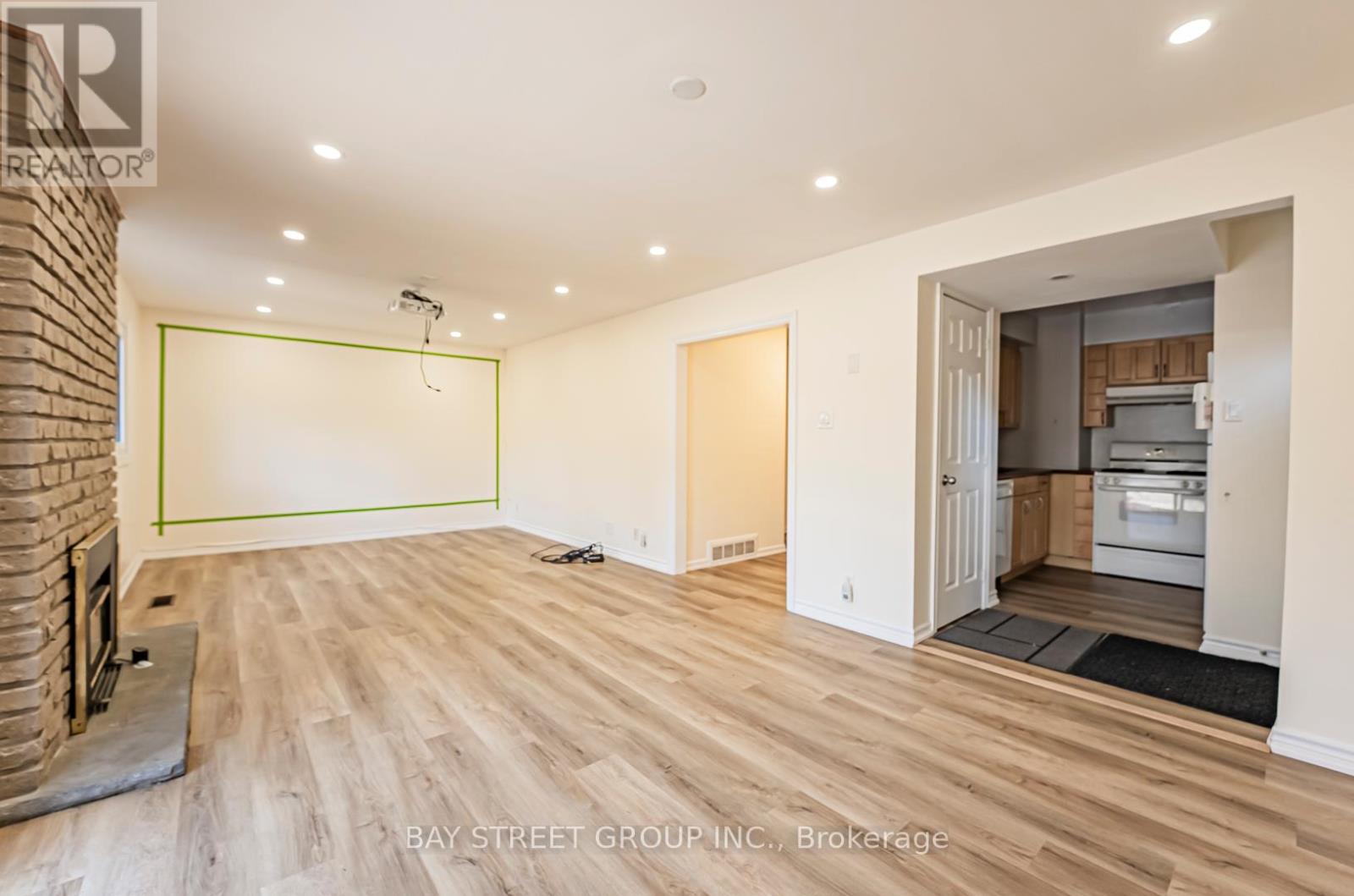 38 FOURSOME CRESCENT - 22