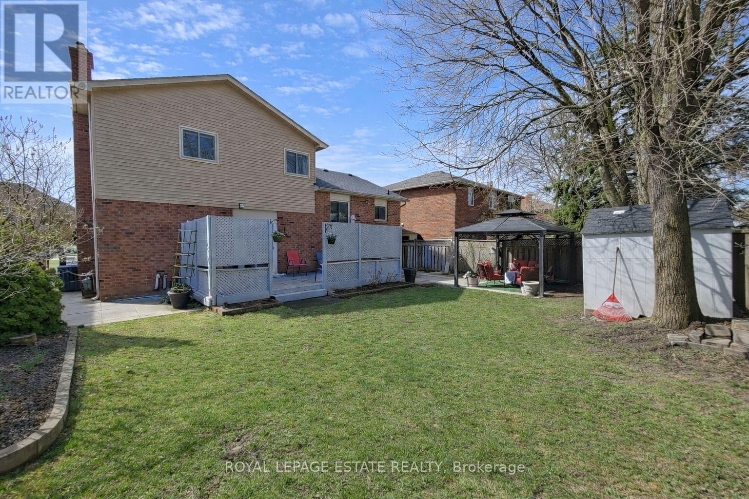 130 WILLIAM STEPHENSON DRIVE - 36