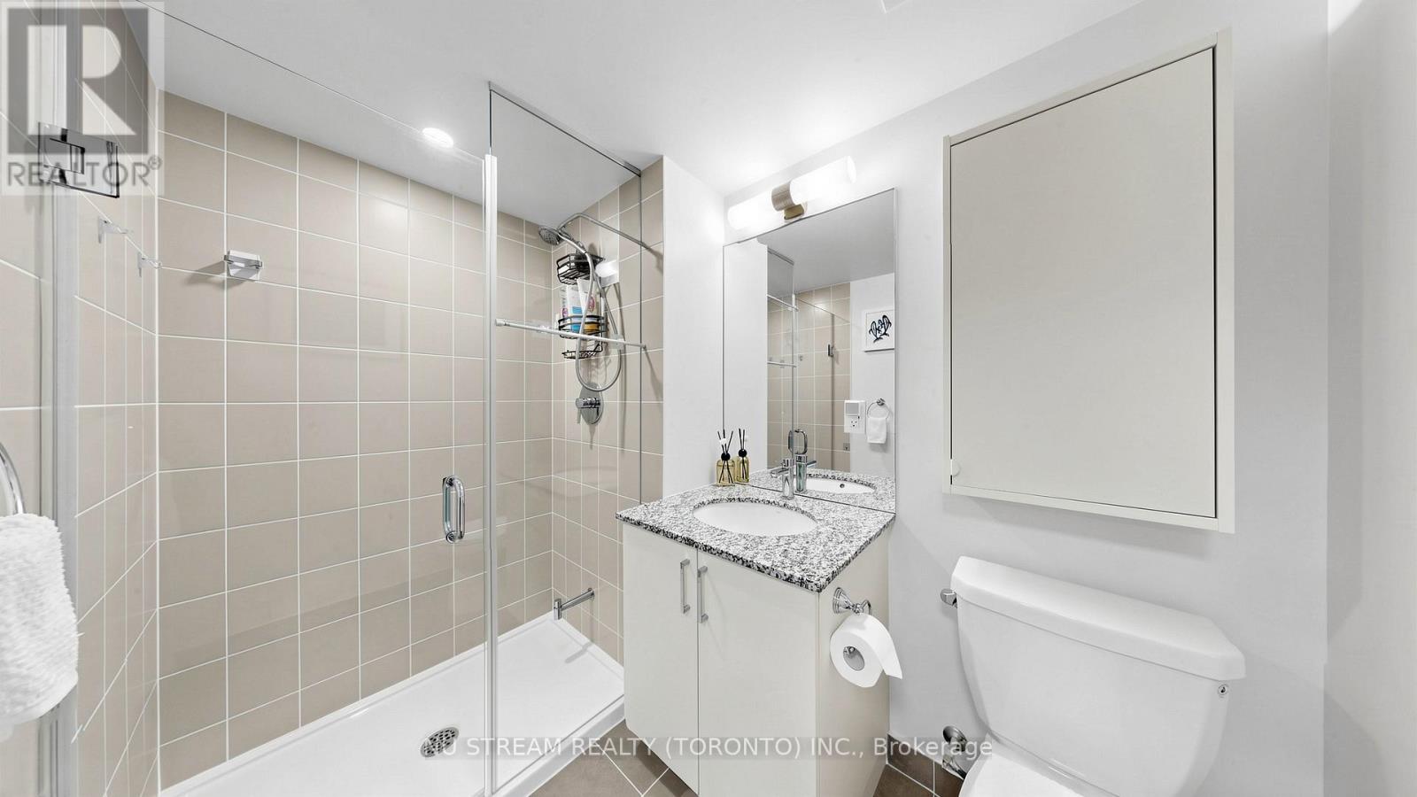 #2109 20 MEADOWGLEN PLACE - 15