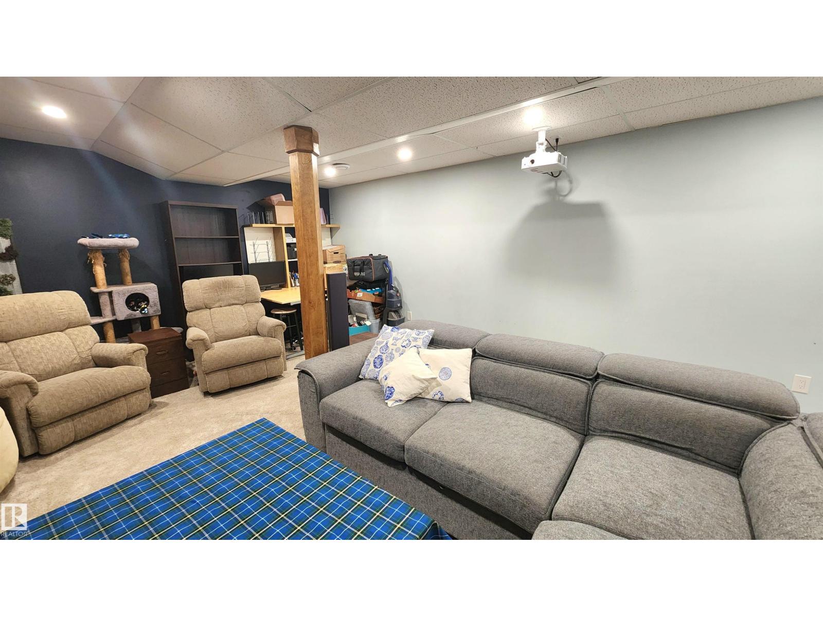 3531 46 ST NW, Edmonton