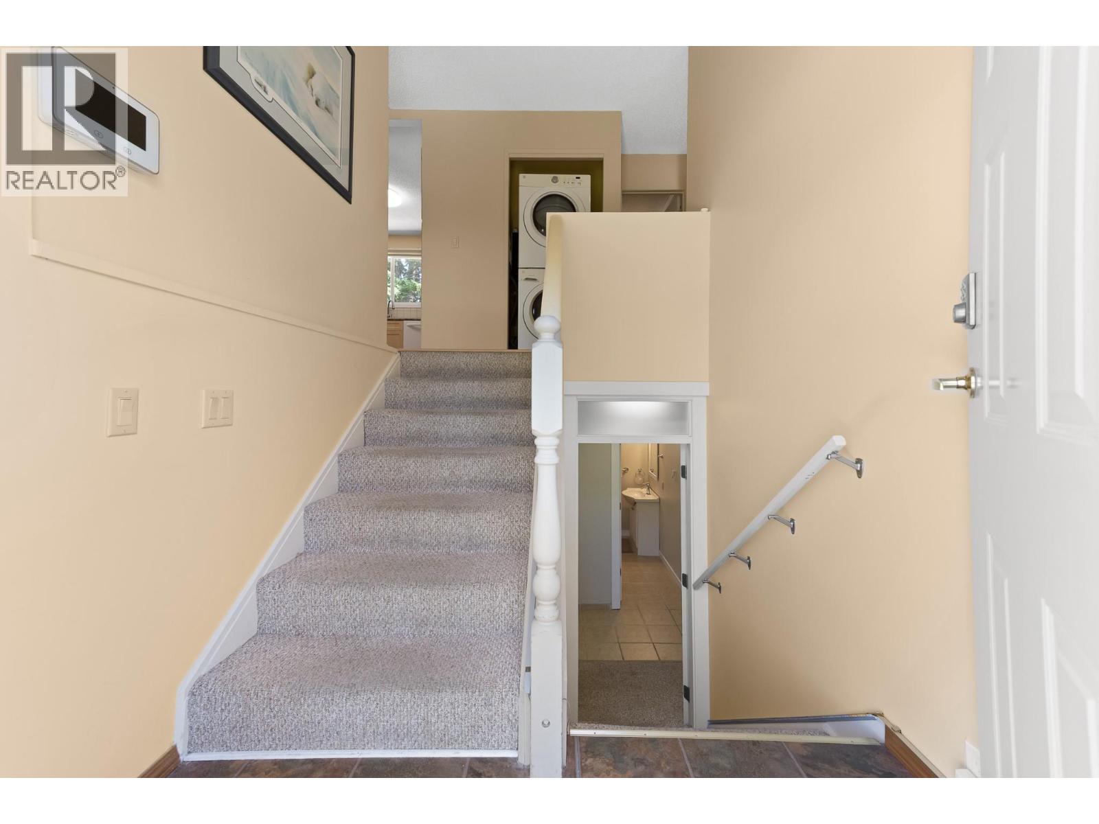  2545 Colleen Road, West Kelowna