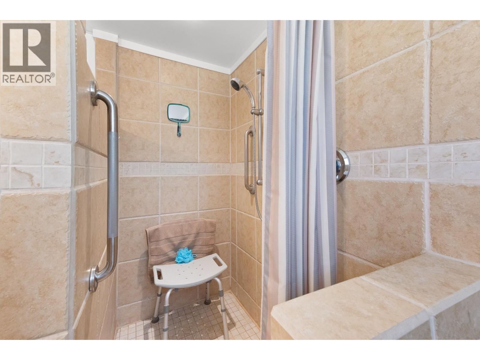  2545 Colleen Road, West Kelowna